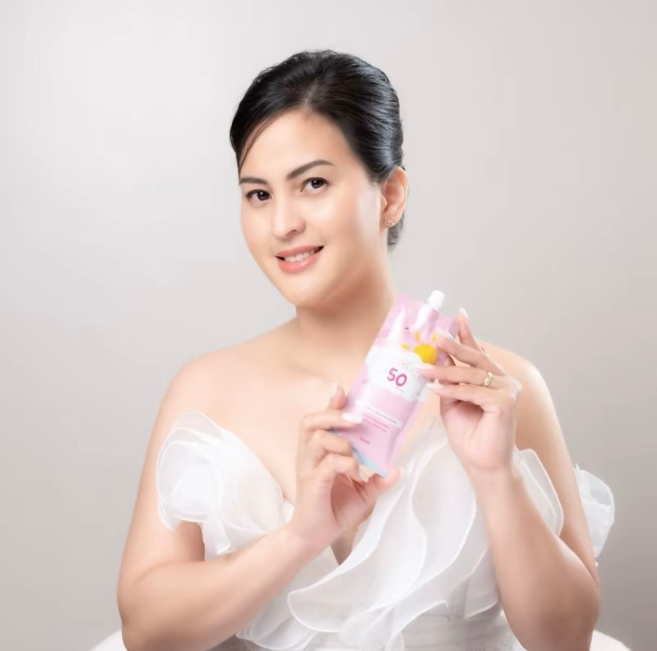 Buy 1 Take 1 • K-Beauty by Meldhen Sunglow Sunscreen SPF 50